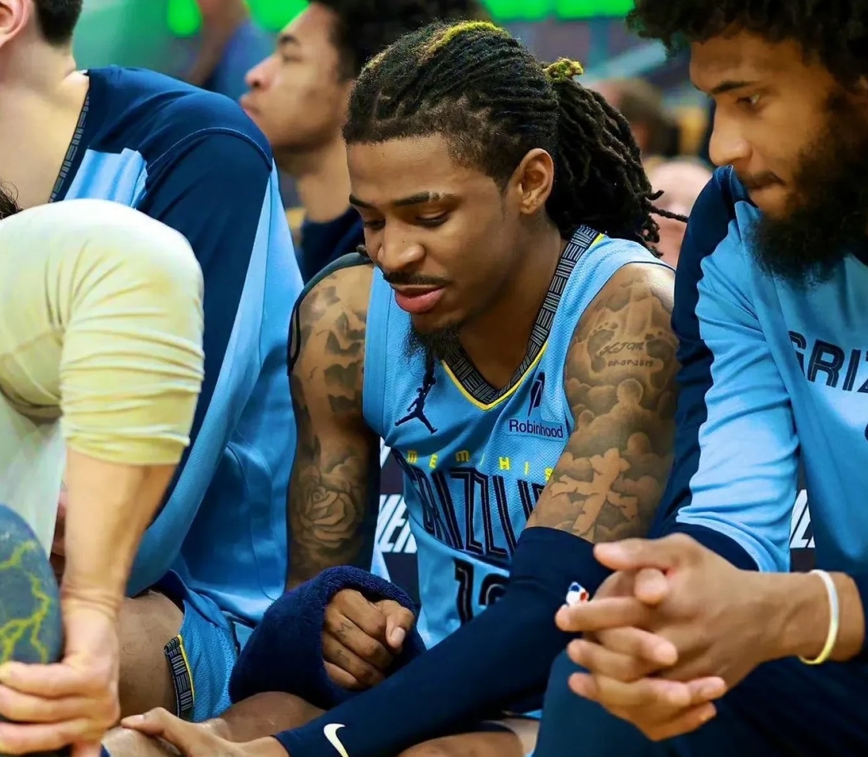 包含灰熊后卫因家庭原因缺席比赛的词条 包含灰熊后卫因家庭原因缺席比赛的词条