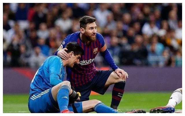 开云体育官网-包含阿贾克斯逆转皇马，引发轰动效应的词条