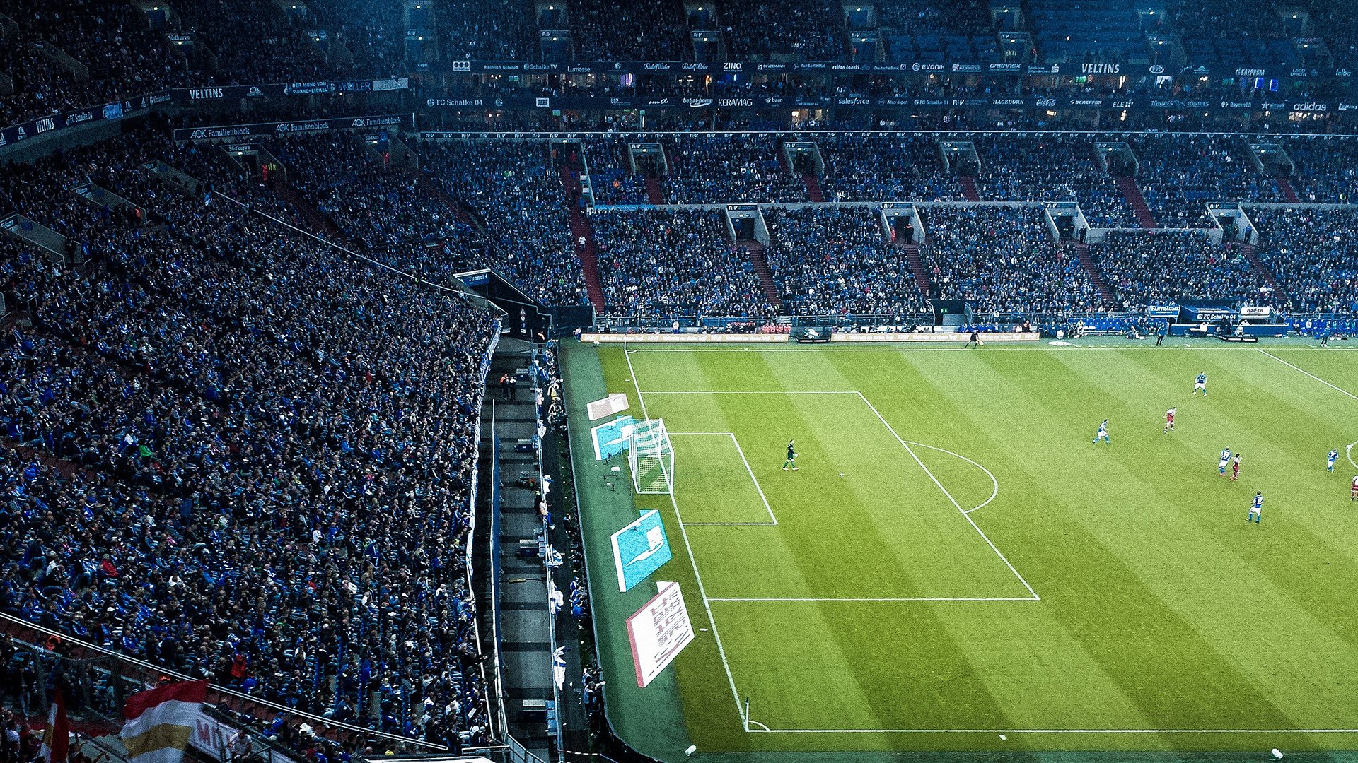 开云体育下载-勒沃库森制霸加拿大，奥亚尔萨瓦尔如何在F1年度争冠中接管比赛