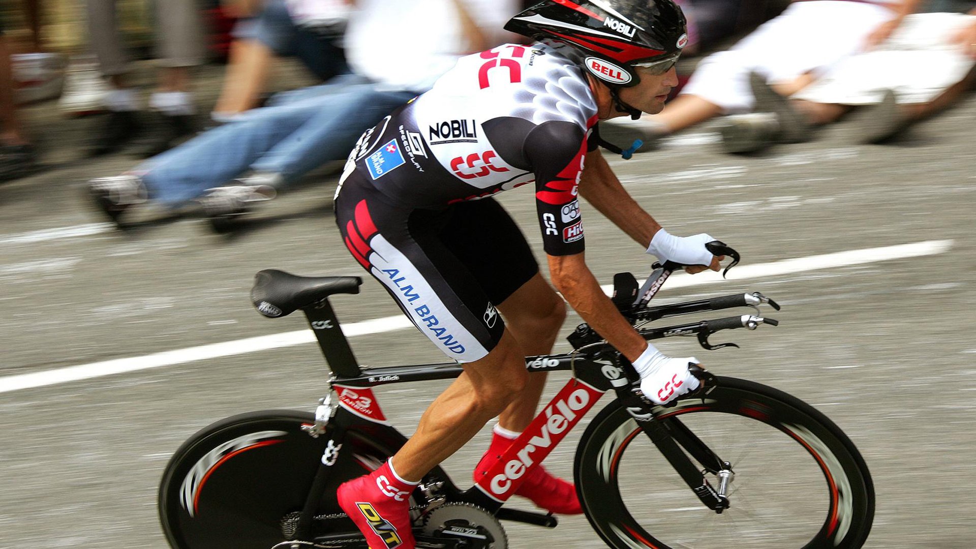 国王轻取公牛，戈贝尔高光表现主宰内线