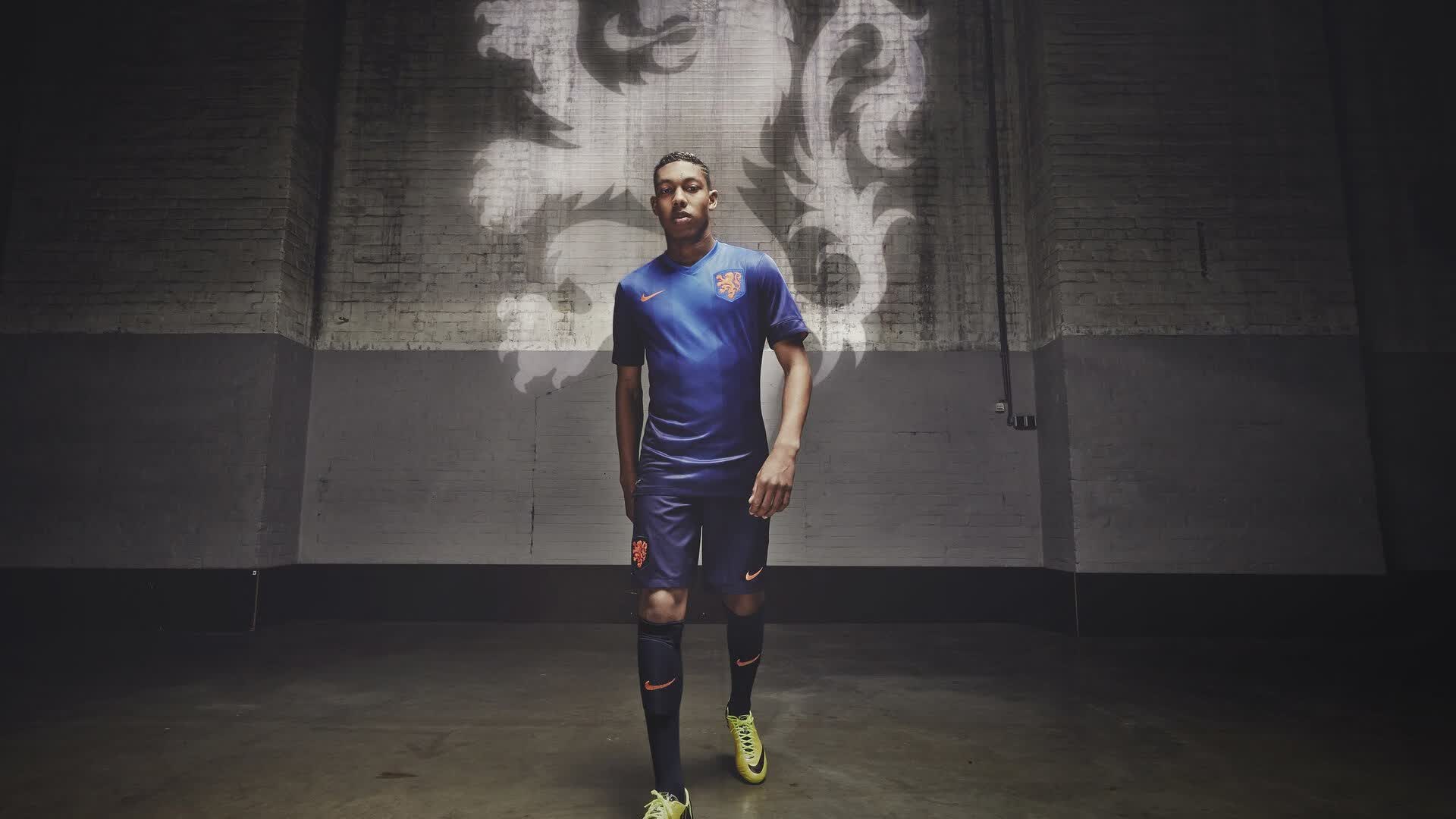 开云体育下载-绝境中的星光，2026世界杯生死战，美国力克芬兰，塔雷米独舞照亮北美之夜